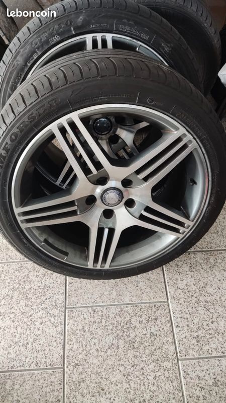 Jantes Mercedes 18" avec pneus (image 1)
