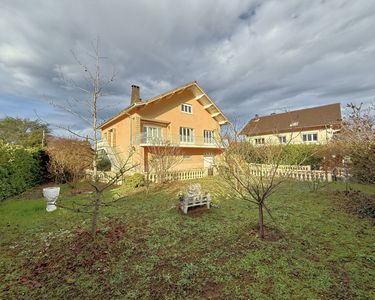 Maison 670 000 € - 282 m²