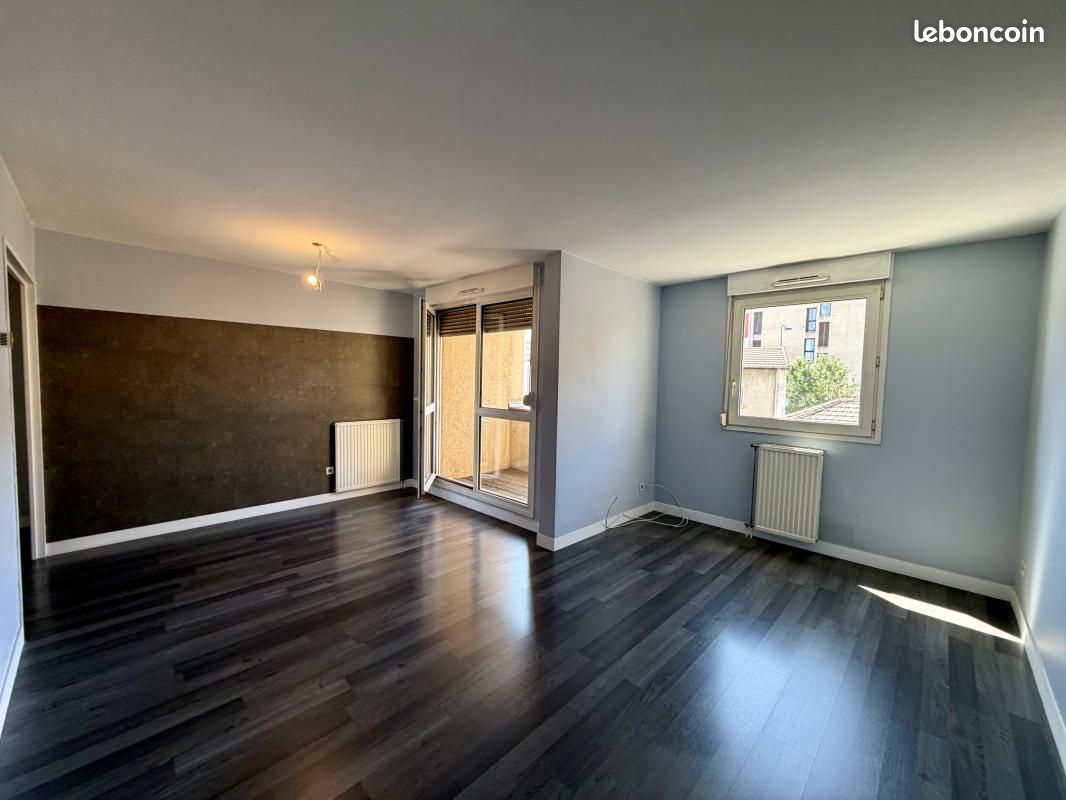 Appartement 3 pièces 65 m² · à Saint-Étienne · 65 m² · 95 000 €