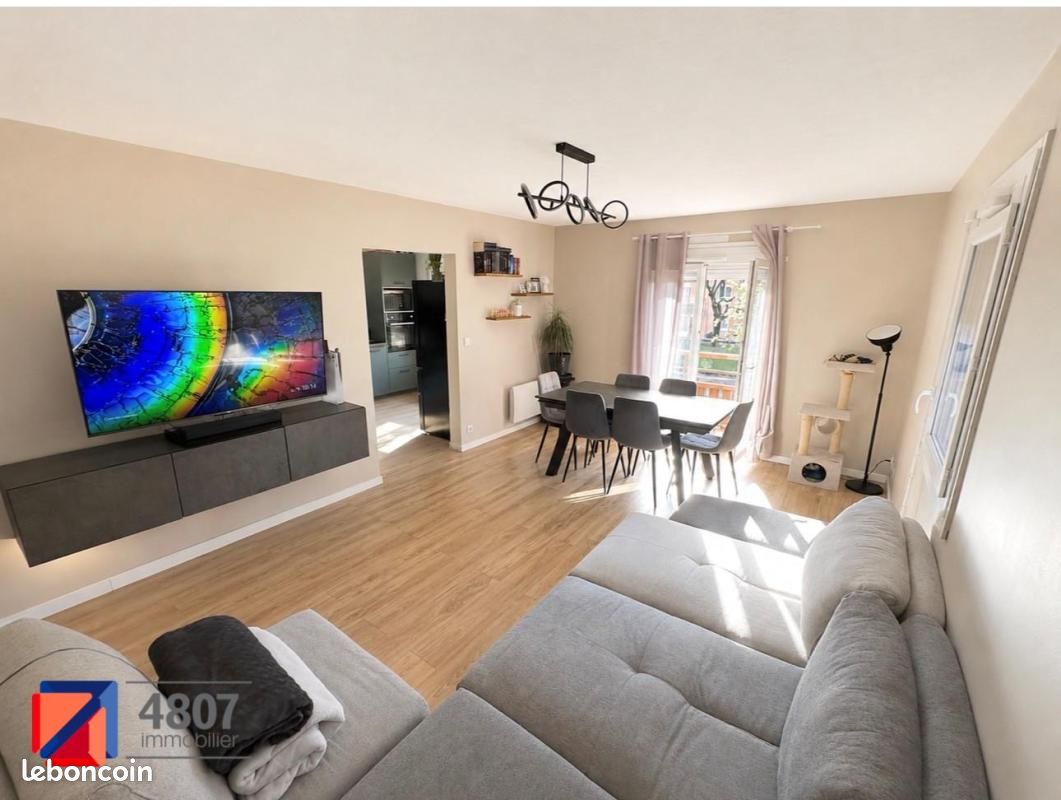 Appartement 3 pièces 68 m² · à Cluses · 68 m² · 880 €/mois