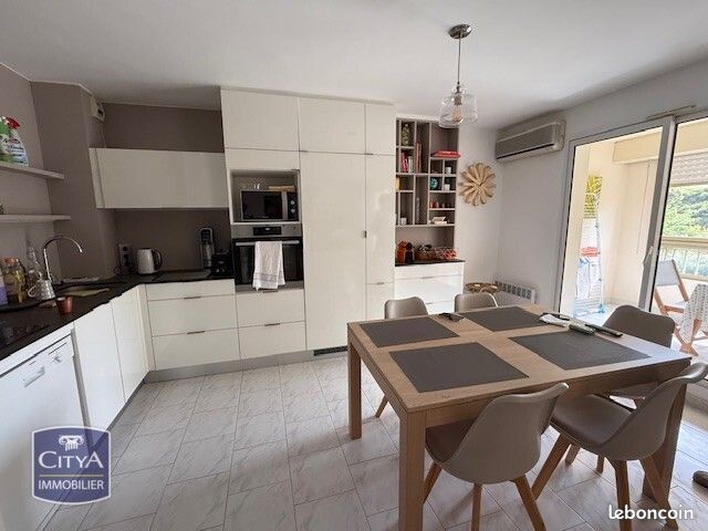 Appartement 4 pièces 60 m² · à Six-Fours-les-Plages · 60 m² · 400 000 €