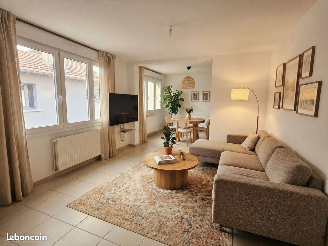 Appartement 6 pièces 117 m² · à Nancy · 117 m² · 1 200 €/mois