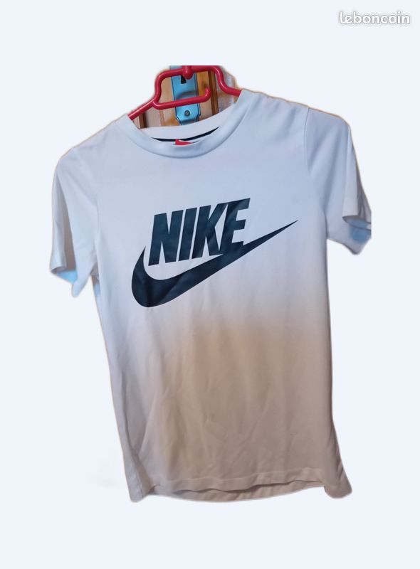 T shirt Nike xs blanc (image 1)