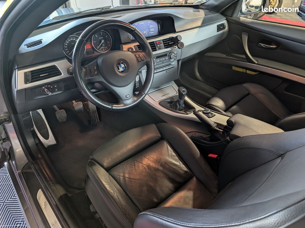 BMW SERIE 3 COUPE E92 LCI 325d 197ch Sport Design - M57D (image 15)