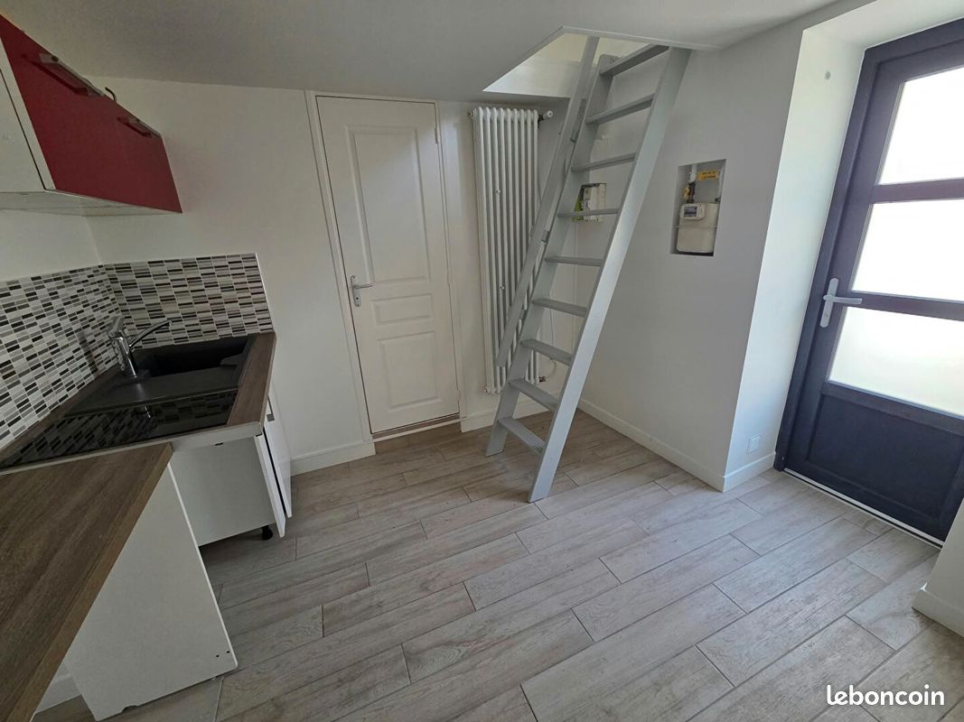 Appartement 1 pièce 17 m² · à Longjumeau · 17 m² · 590 €/mois