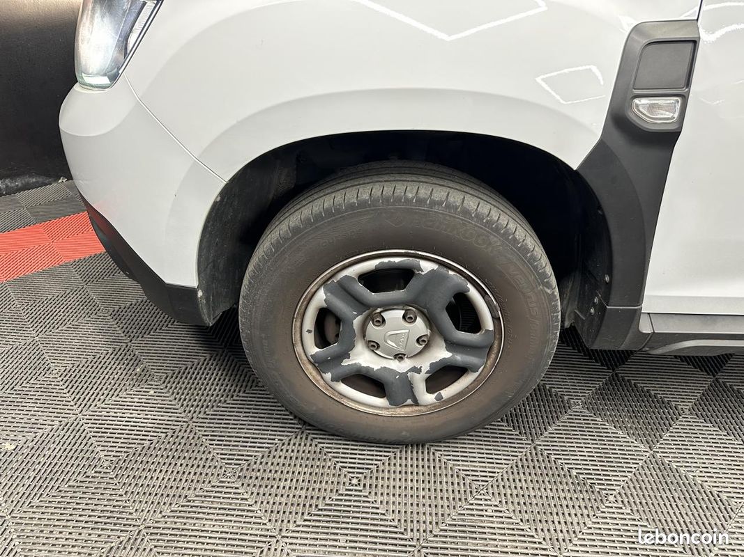 DACIA DUSTER II 1.2 Tce 125 CH / CLIMATISATION / Essentiel (image 24)