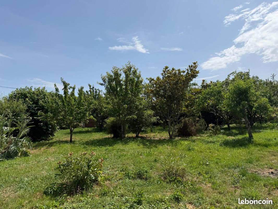 Terrain 474 m² · à Saint-Lubin-de-la-Haye · 92 000 €