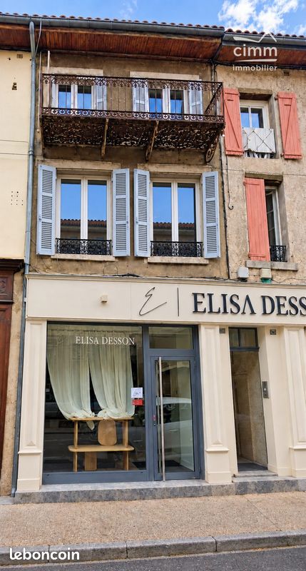 Immeuble 115 m² · à La Côte-Saint-André · 115 m² · 178 500 €
