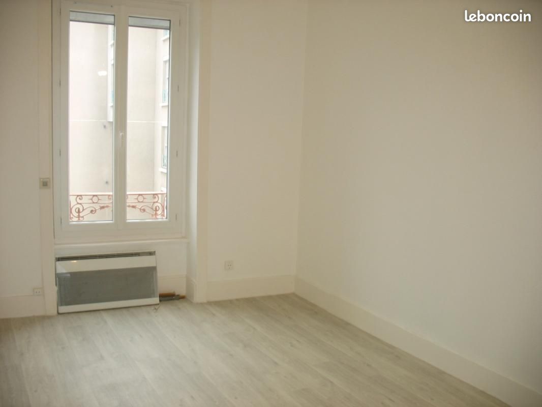 Appartement 1 pièce 39 m² · à Oullins-Pierre-Bénite · 39 m² · 670 €