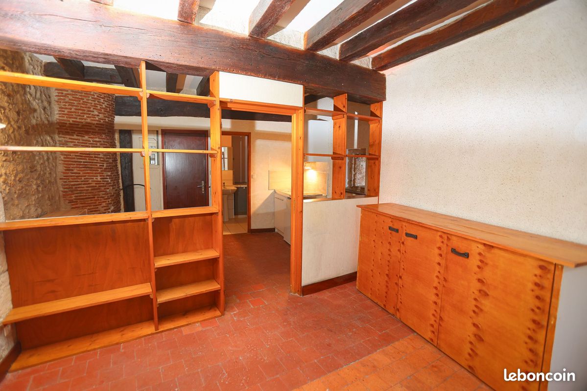 Appartement 2 pièces 27 m² · à Blois · 27 m² · 385 €