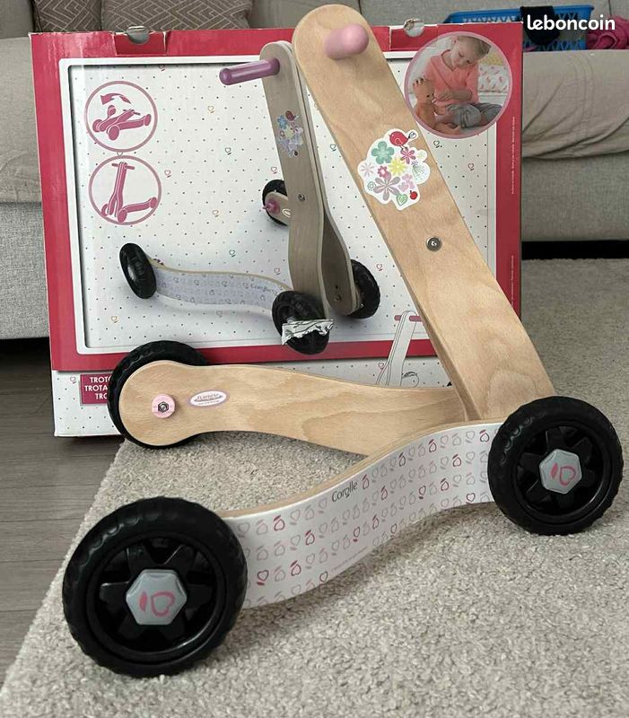 Trotteur en bois Corolle – Pliable, neuf, jamais utilisé Jeux