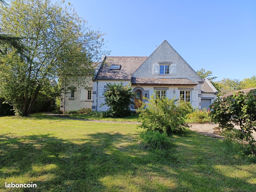 Maison 8 pièces 175 m² · à Saint-Ay · 175 m² · 359 990 €