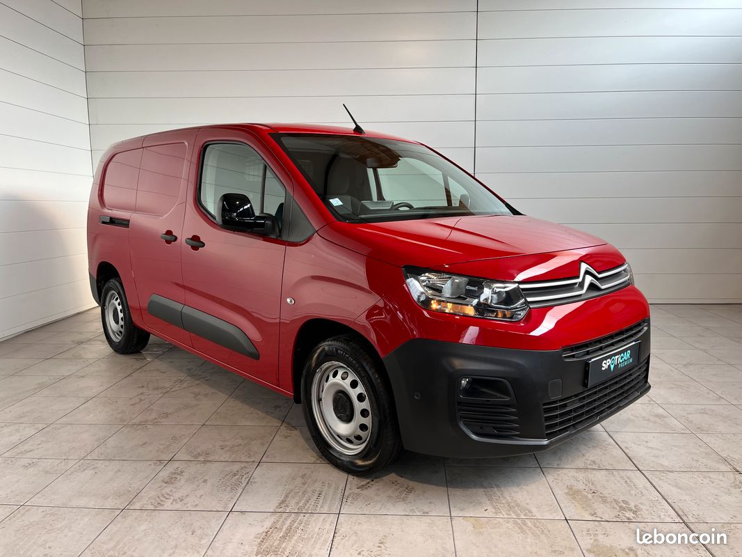 Citroën Berlingo (3 places) XL 950kg BlueHDi 130 S&S BVM6 Club / Faible KM /14 990 HT (image 1)