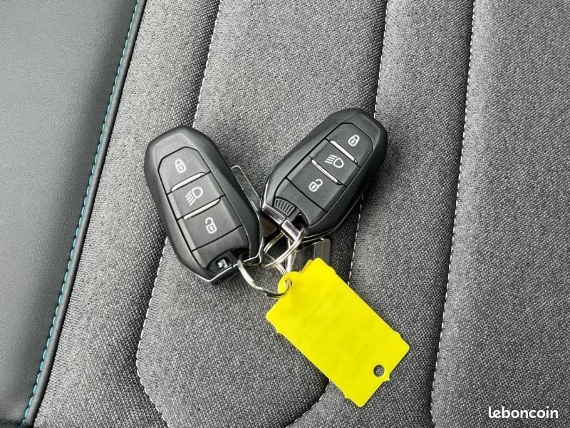 Citroen C4 PureTech 130ch S&S Shine EAT8 (image 15)