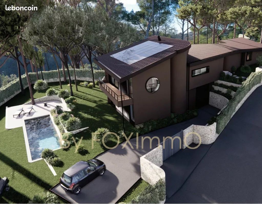 Terrain 6 pièces 2500 m² · à Roquefort-les-Pins · 2 500 m² · 499 000 €