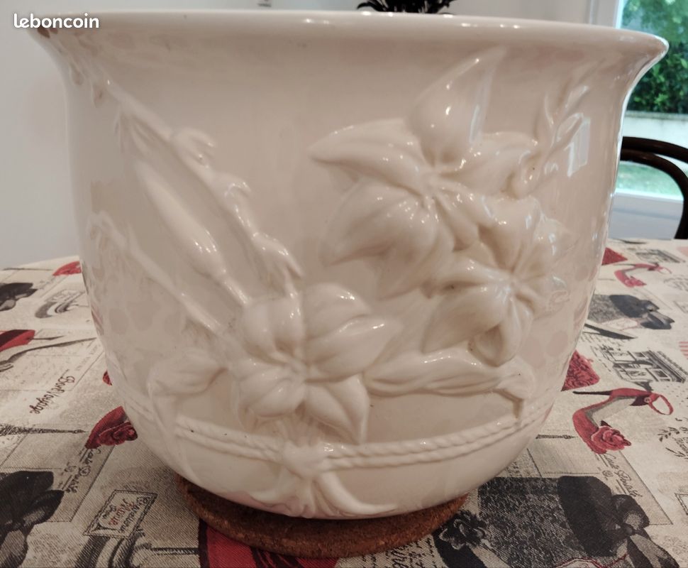 Grand cache pot et pot blanc (image 1)