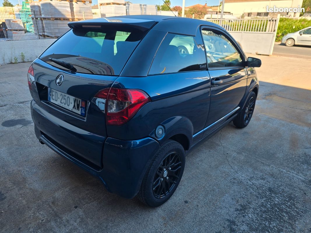 Voiture sans permis Aixam Coupé Black Edition (image 5)
