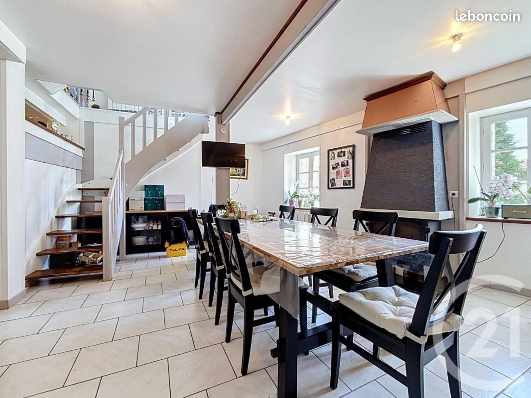 Maison 5 pièces 117 m² · à Écouché-les-Vallées · 117 m² · 135 500 €
