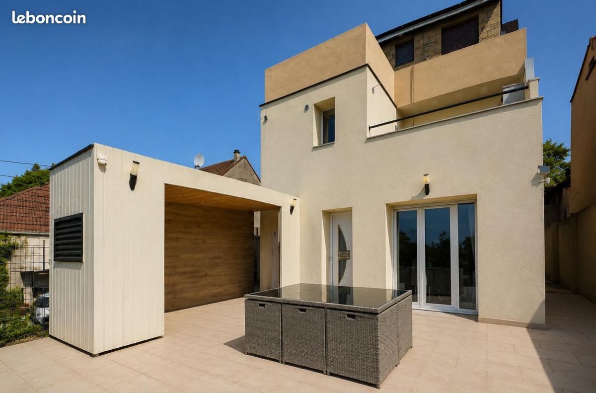 Maison 10 pièces 266 m² · à Villeneuve-Saint-Georges · 266 m² · 519 000 €
