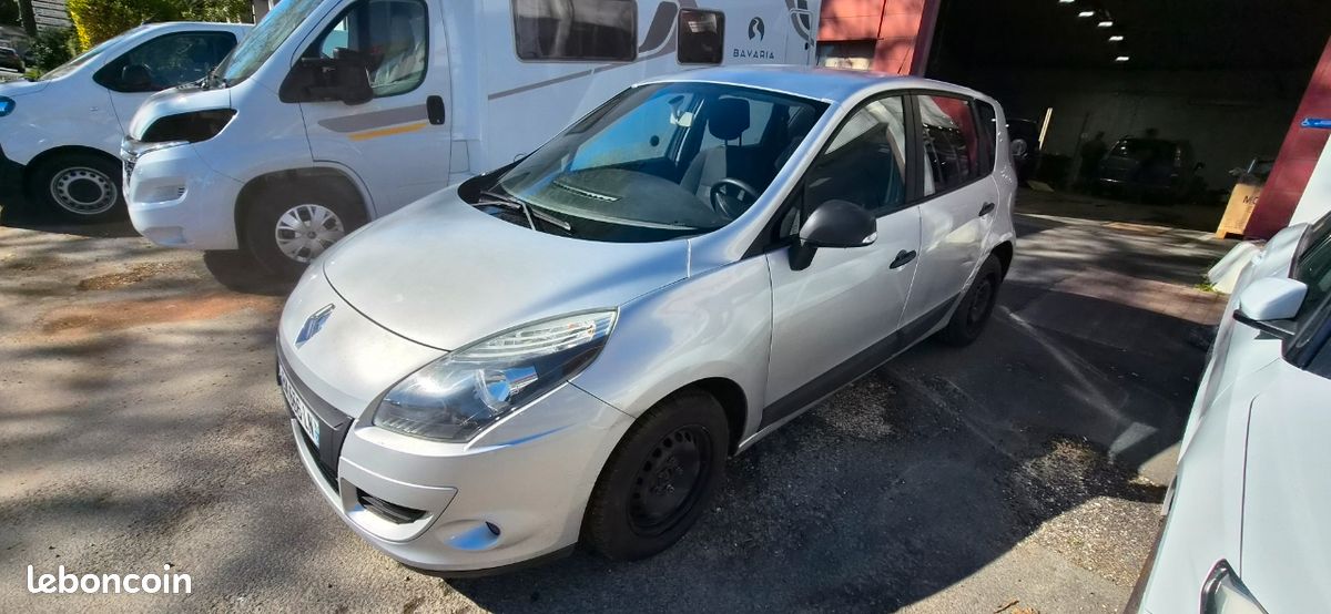 Renault scenic 1.5 dci (image 1)
