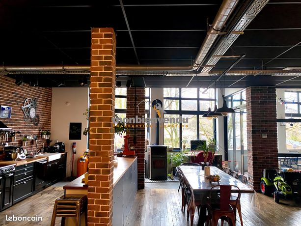 Loft 6 pièces 223 m²