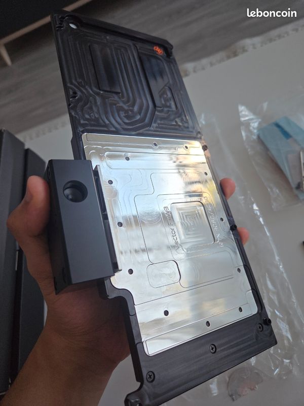 BUNDLE RTX 3090 EVGA FTW3 ULTRA Water Block EKWB Active