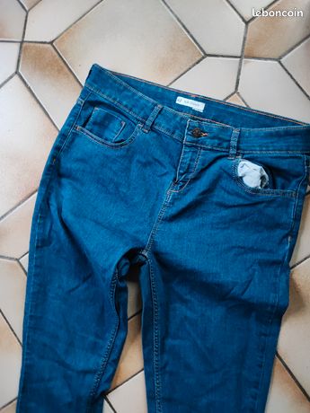 Chino regular L32 - bleu canard - Kiabi - 15.00€