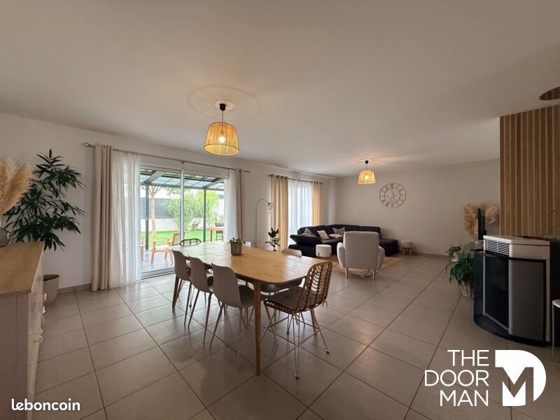 Maison 5 pièces 120 m² · à Échiré · 120 m² · 255 000 €