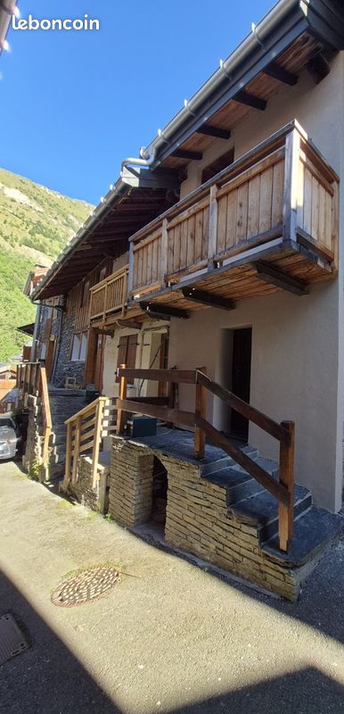 Maison 4 pièces 38 m² · à Les Belleville · 37,8 m² · 330 000 €