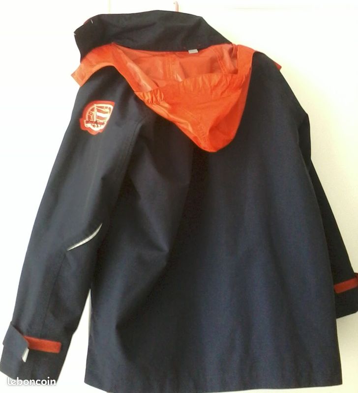 Veste impreméable bleu foncé Taille 12 ans (image 2)