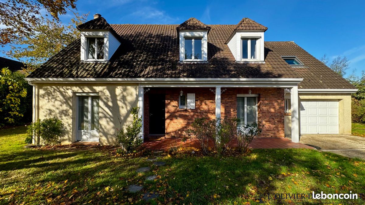 Maison 7 pièces 178 m² · à Montfort-l'Amaury · 178 m² · 610 000 €