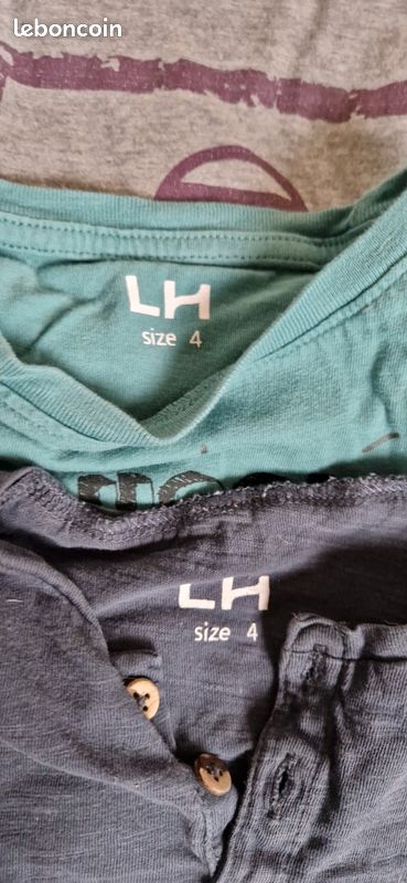 Lot vêtements et accessoires ans Vêtements