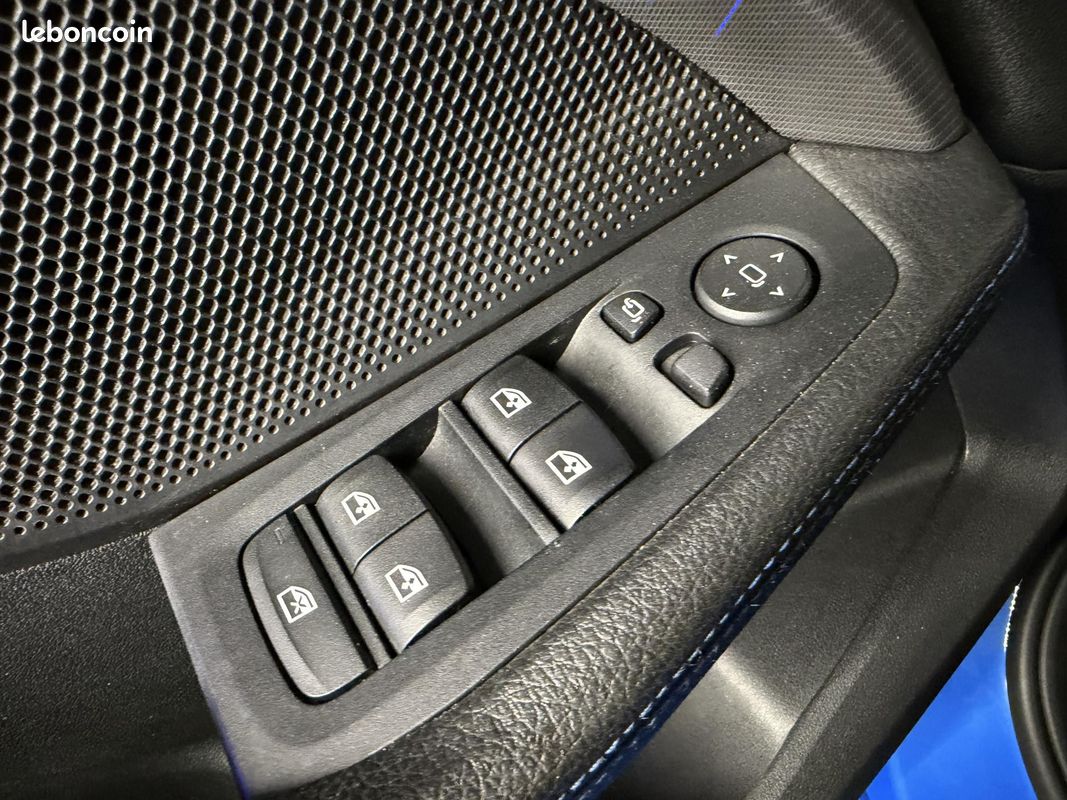 BMW SERIE 1 (F40) 118d 150 8CV M SPORT BVA (image 23)