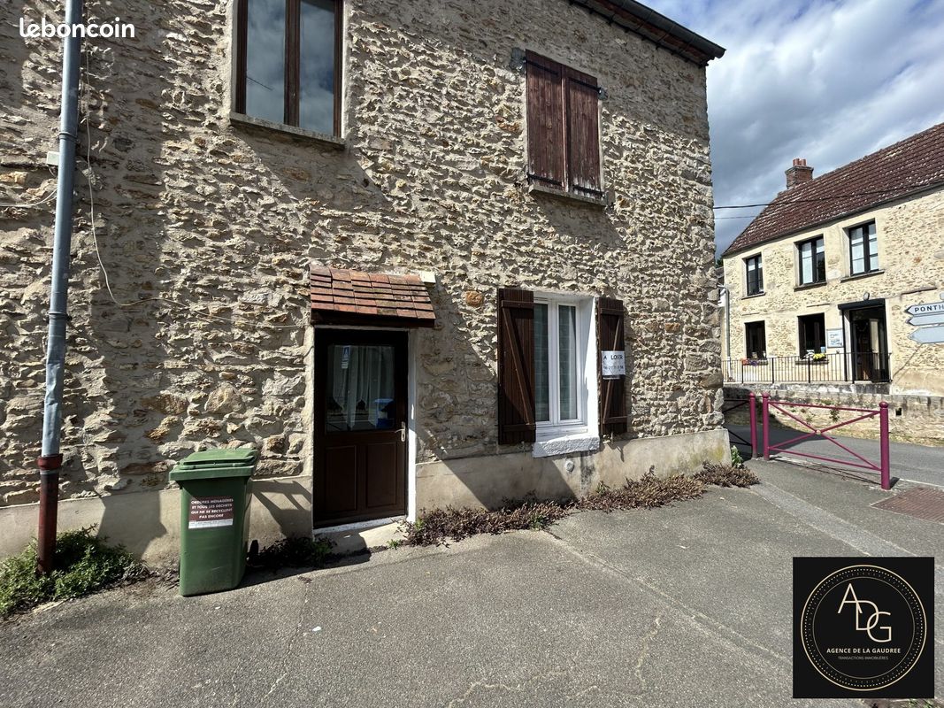 Appartement 2 pièces 28 m² · à Sainte-Mesme · 28 m² · 580 €/mois