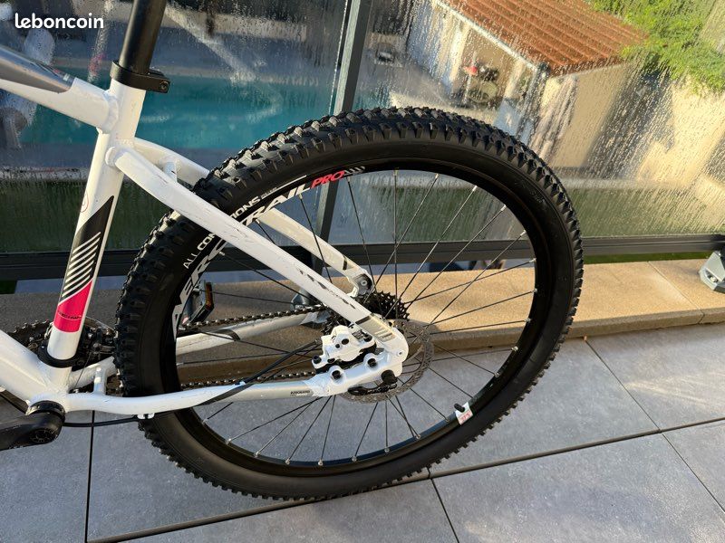 VTT btwin 560 en 27.5 taille M (image 12)