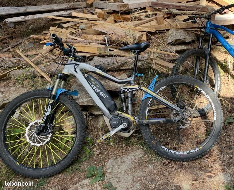 VTT électrique descente (image 1)
