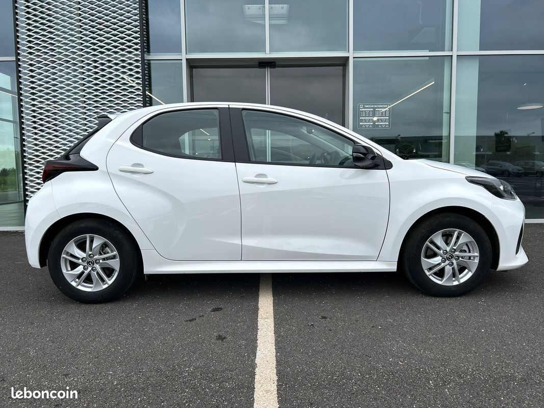 MAZDA Mazda2 Hybrid 1.5L CVT 116 ch Centre-Line (image 6)