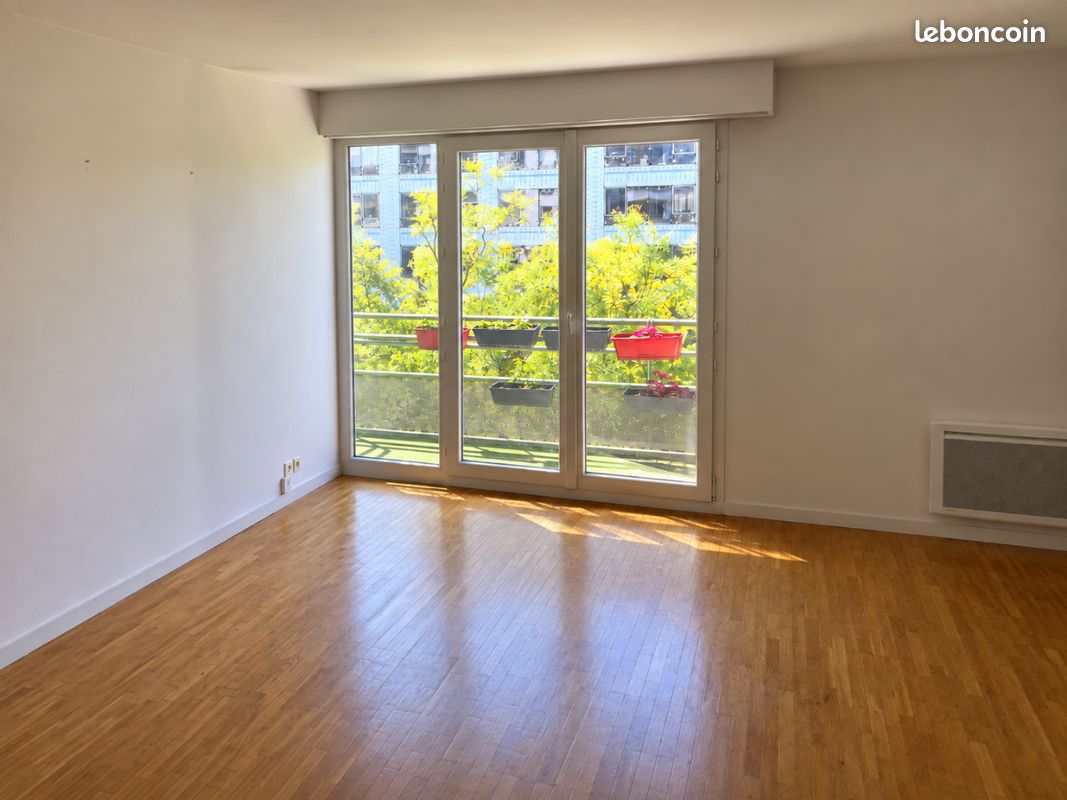 Appartement 3 pièces 70 m² · à Issy-les-Moulineaux · 70 m² · 1 880 €/mois