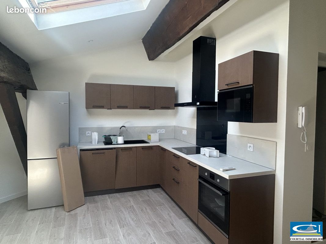 Appartement 4 pièces 100 m² · à Tournon-sur-Rhône · 100 m² · 990 €/mois