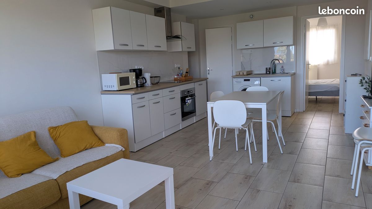 Appartement 3 pièces 54 m² · à Hyères · 54 m² · 1 050 €