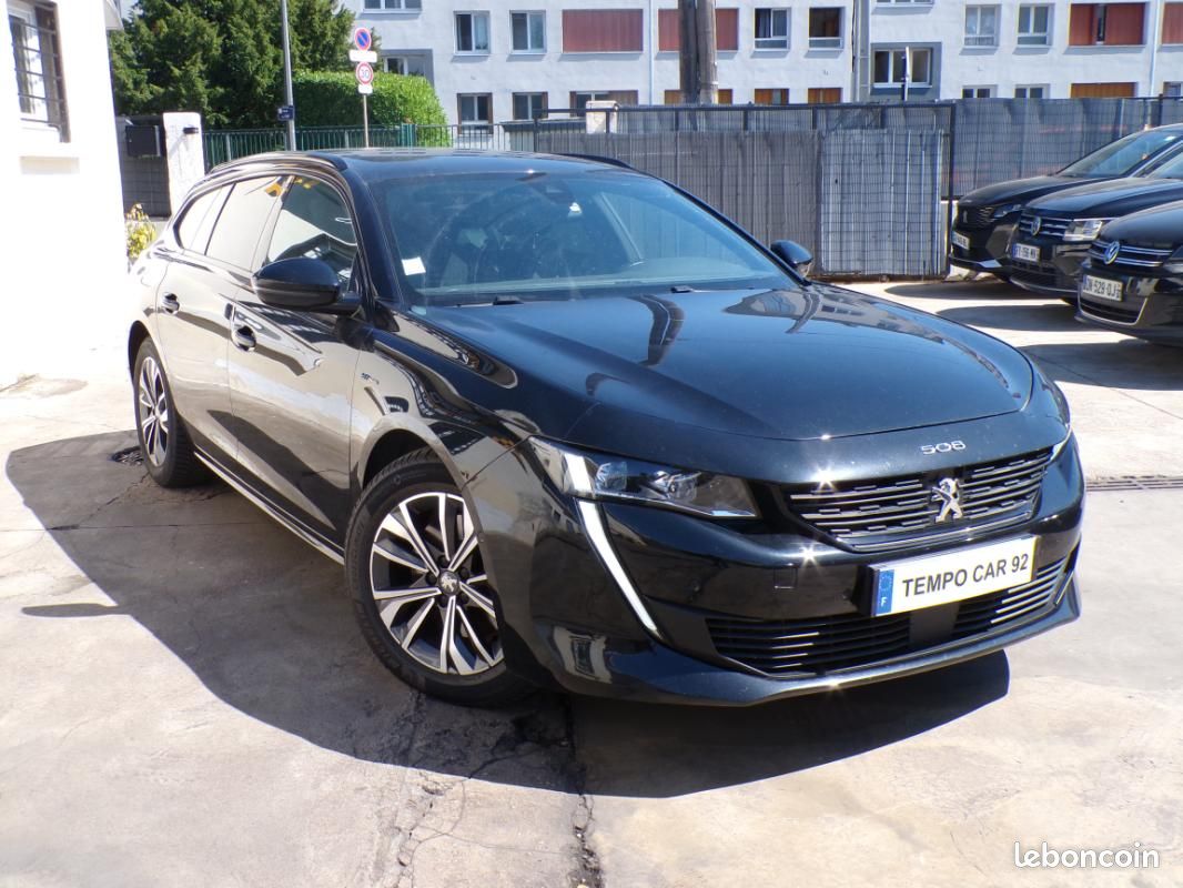 Peugeot 508 SW Hybrid 225 e-EAT8 Allure Pack (image 3)