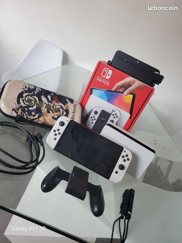 Switch OLED (image 1)