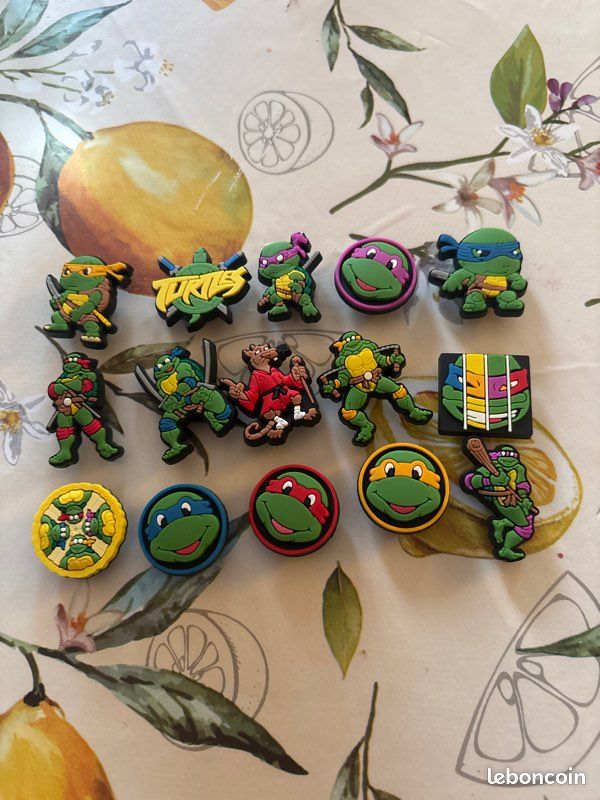 Pin’s crocs tortue ninja (image 1)
