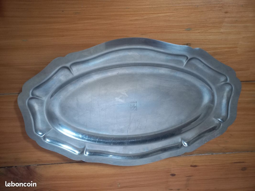 PLAT VALAURIS EN FORME DE FEUILLE ANNEE 60/70 VINTAGE