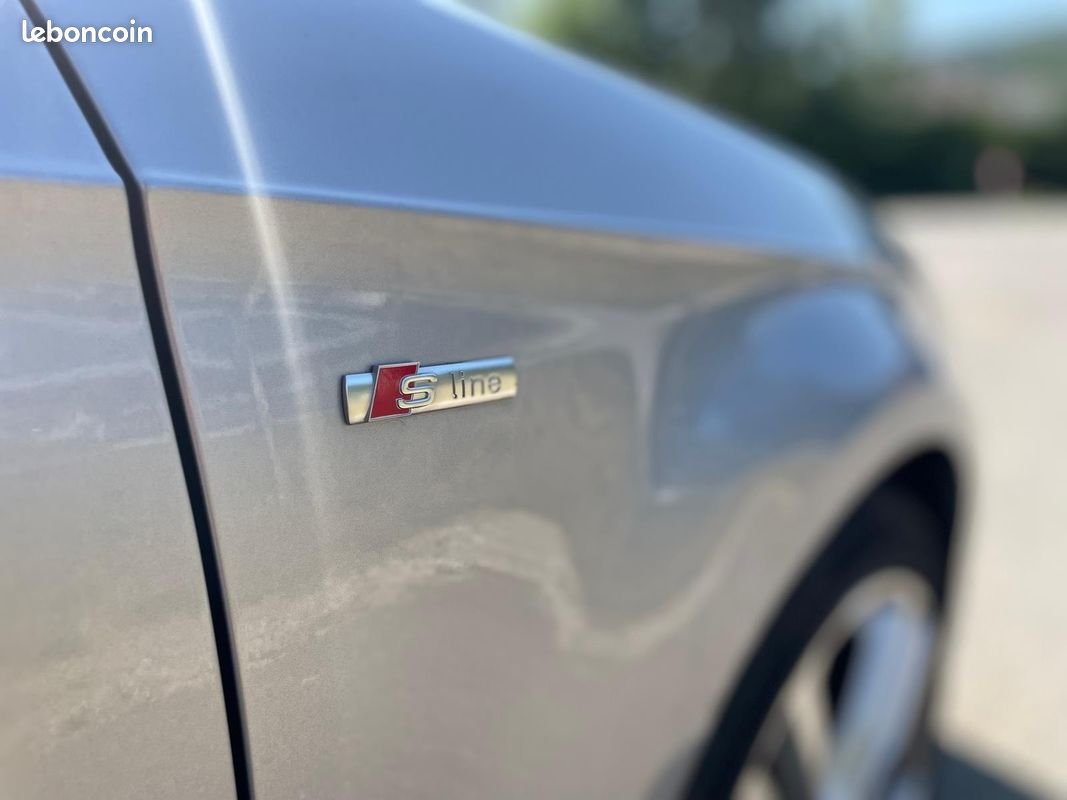 AUDI A3 SPORTBACK 35 TFSI CoD 150 S-tronic S-Line / Toit ouvrant (image 27)
