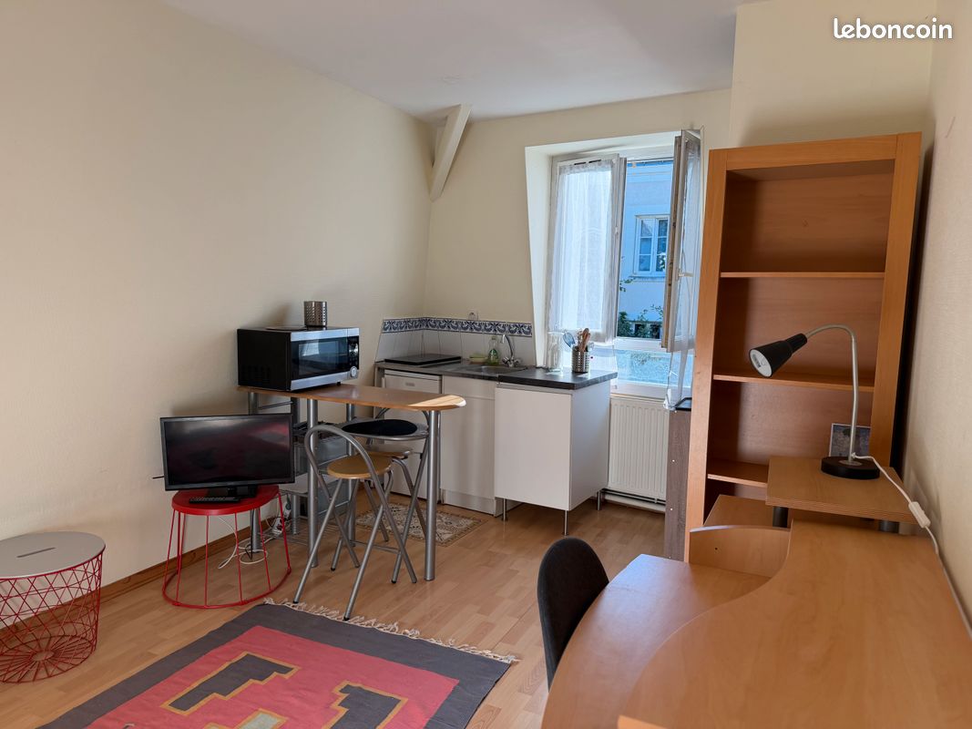 Appartement 1 pièce 18 m² · à Tours · 18 m² · 400 €