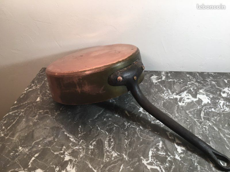 Ancienne sauteuse en cuivre (image 1)
