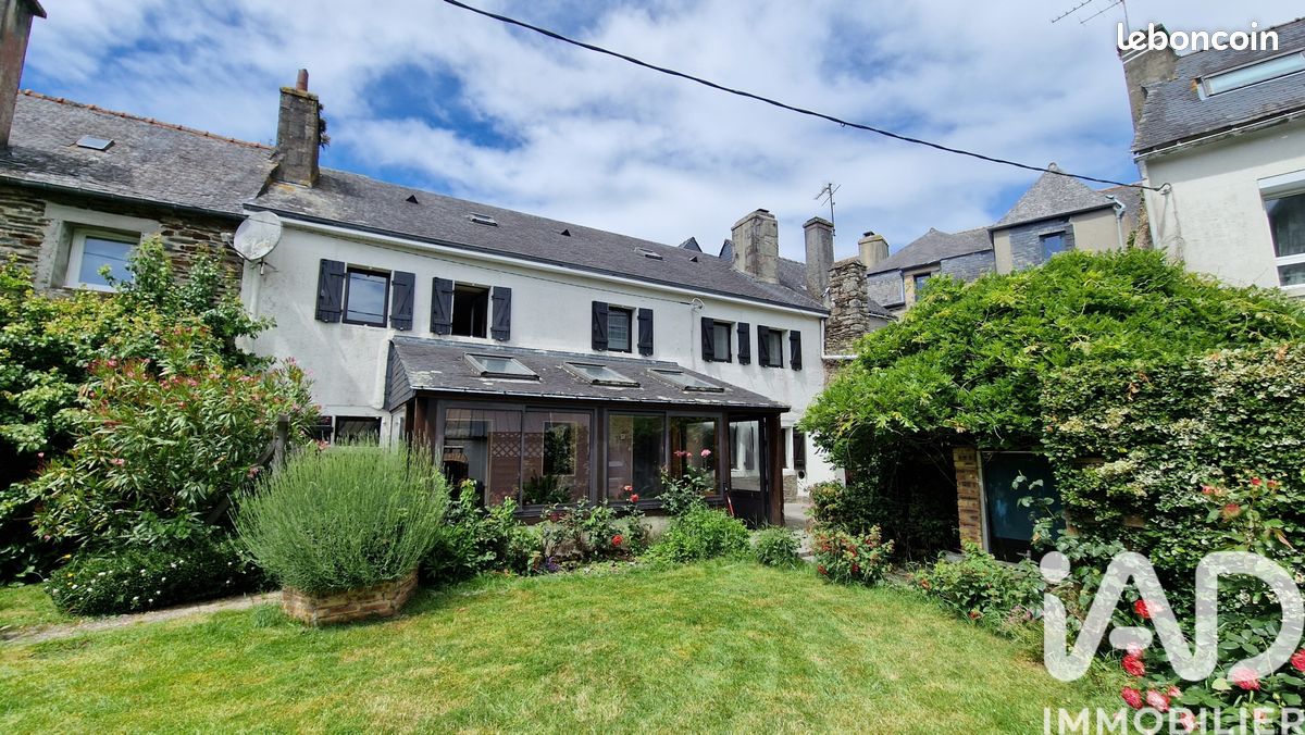 Maison 7 pièces 129 m² · à Gourin · 129 m² · 158 000 €