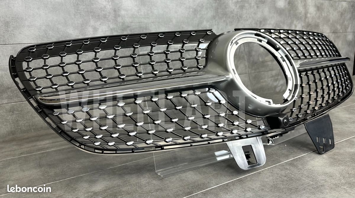 Calandre Mercedes W447 classe V Phase 2 2019 - 2023 Finition Diamanté (image 3)