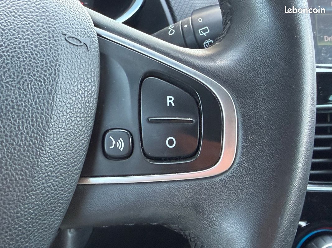 RENAULT CLIO 1.2 75 LIMITED COURROIE OK/ ENTRETIEN Ok (image 24)